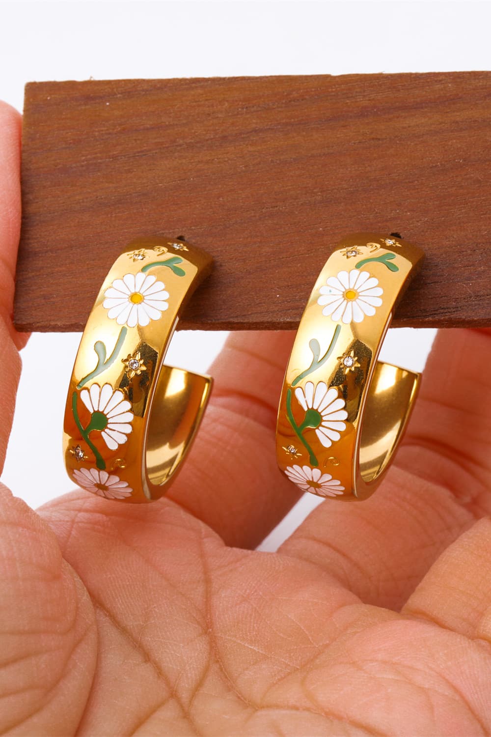 Florecitas C-Hoop Earrings