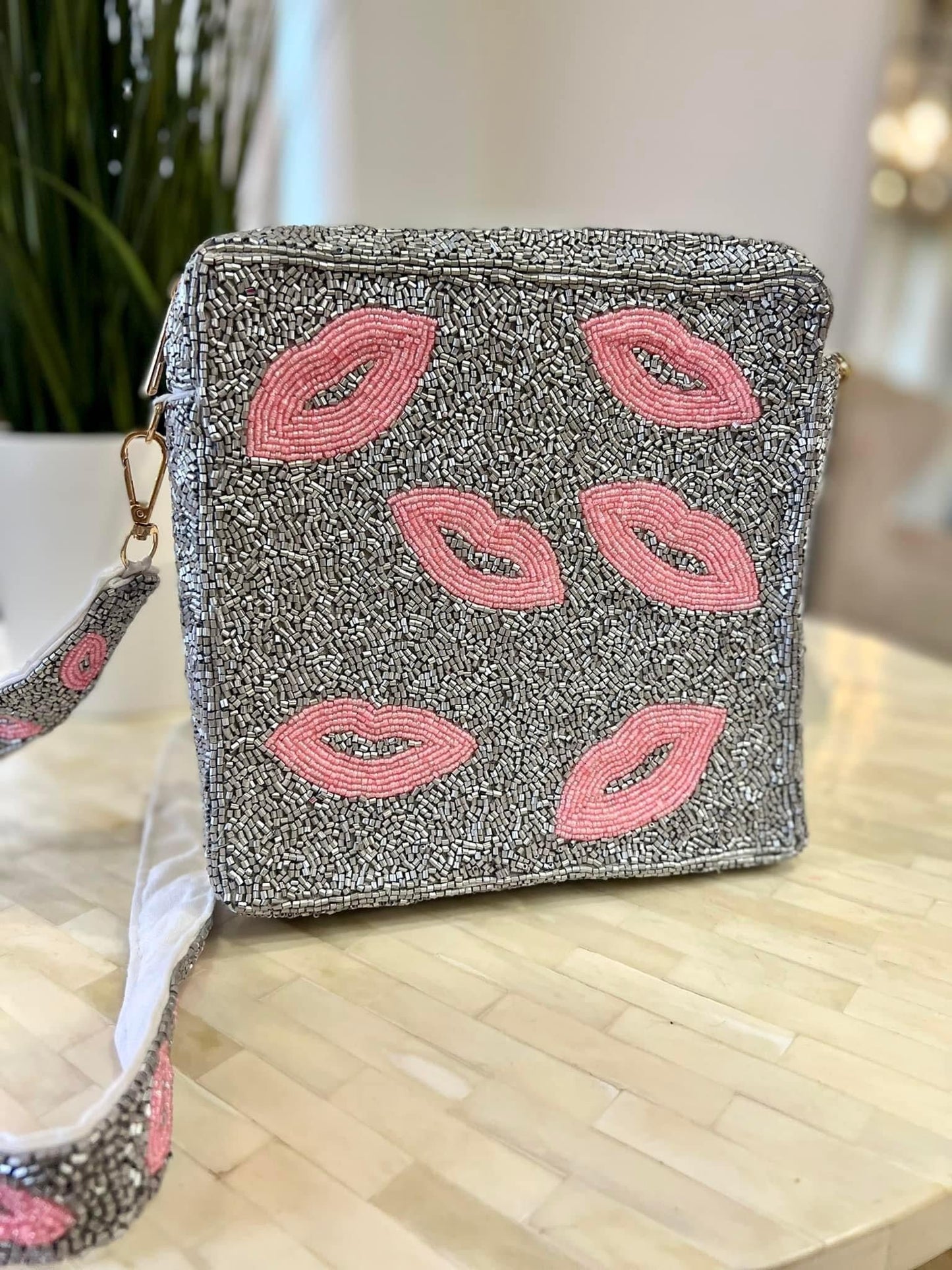 Lips Beaded Crossbody Bag - Mythical Kitty Boutique